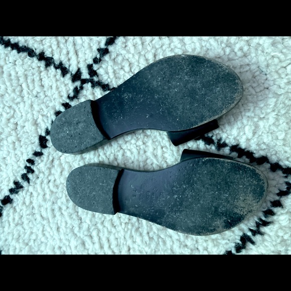 Everlane slide sandals. Black leather. - Picture 2 of 5